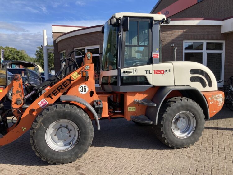 7. Terex TL120 (002)