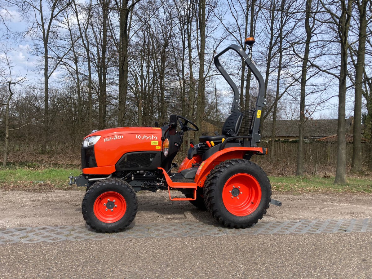 Kubota B2-201