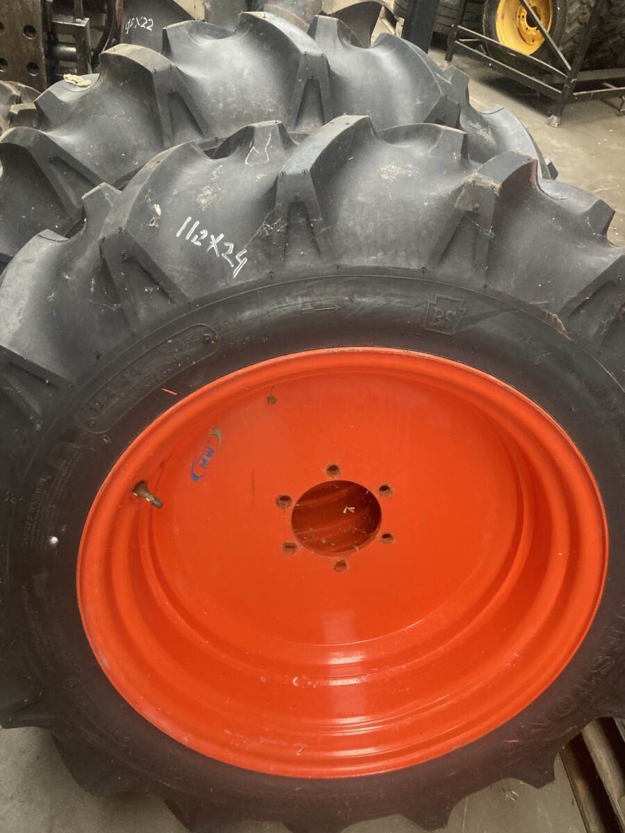 11.2×24 kubota banden NIEUW