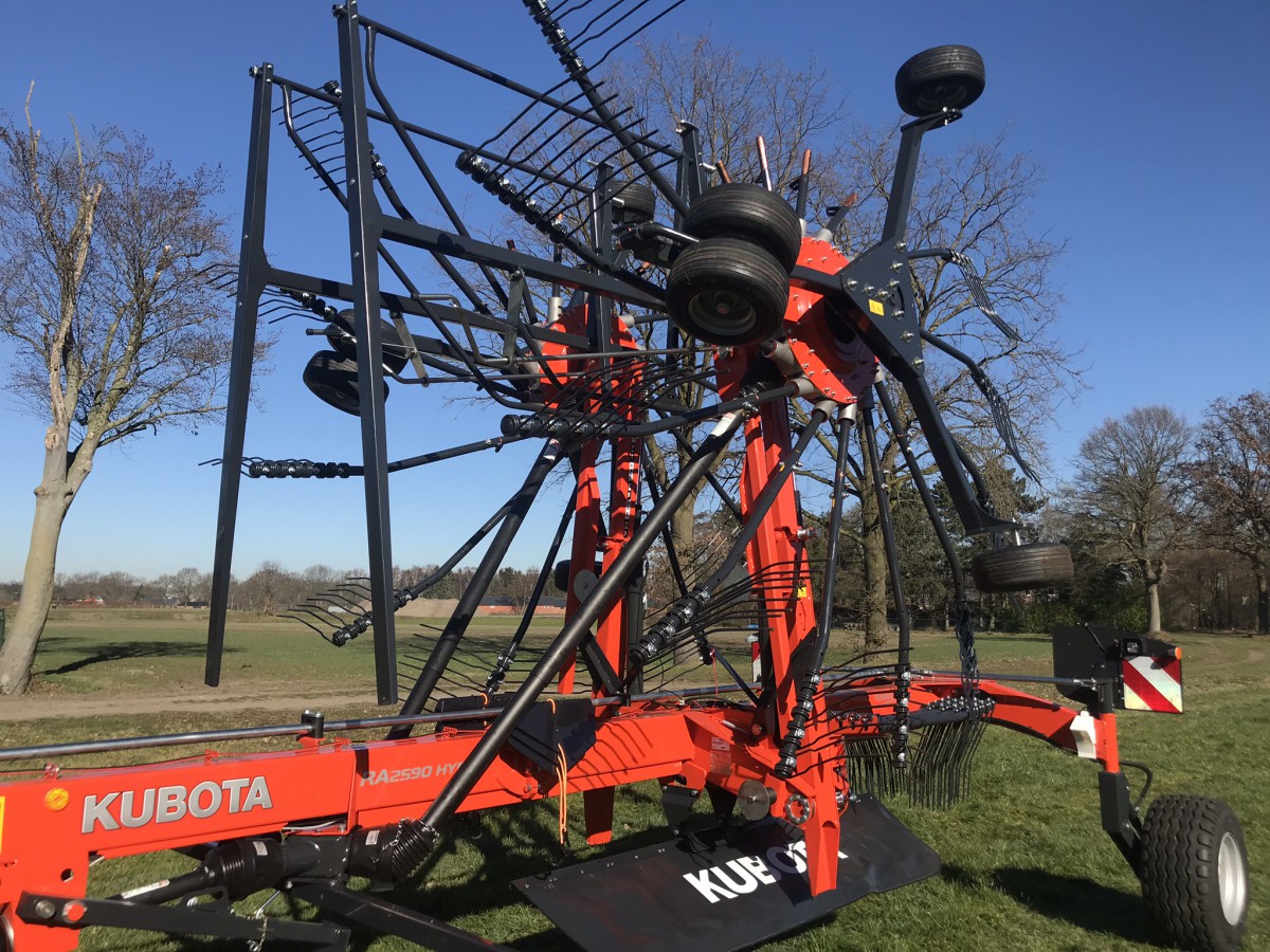 Kubota RA2590 Hydro, nieuw