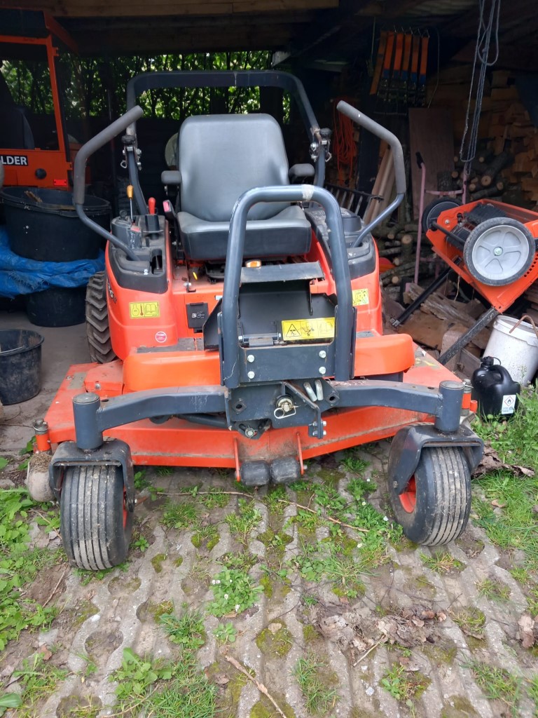 Kubota ZD236s Zitmaaier