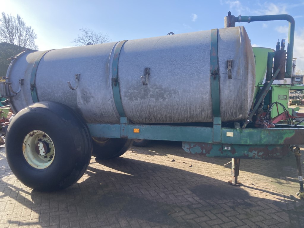 Lely mesttank nieuwe pomp