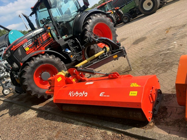 kubota se22002