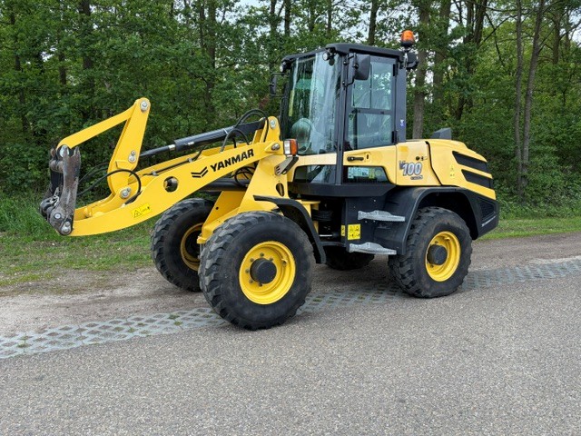 Yanmar V100-5